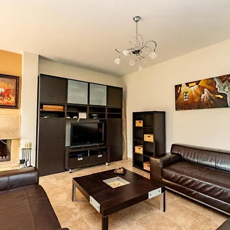 Panoramic View Maisonette In * קריופיגי