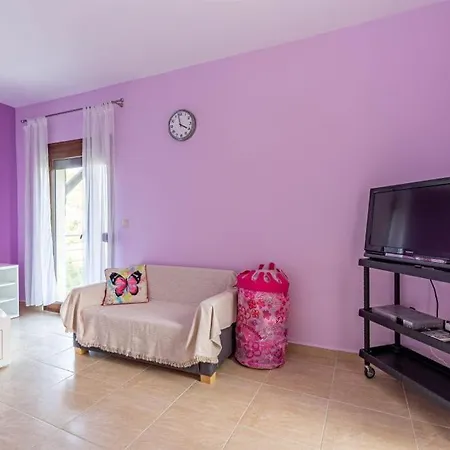 Panoramic View Maisonette In *